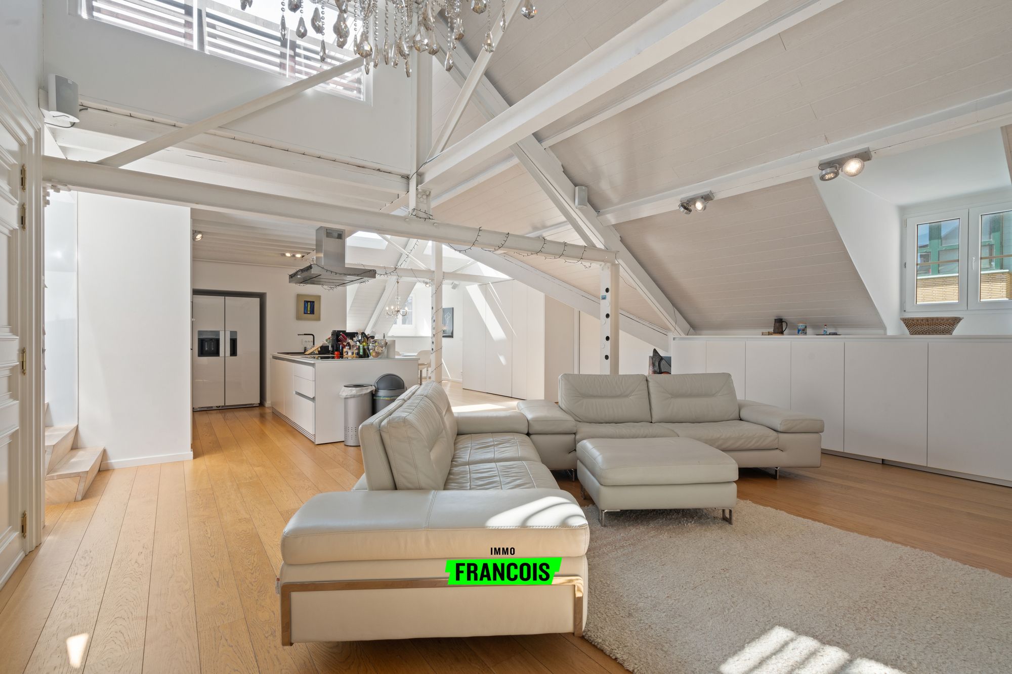 Zeer renderende opbrengsteigendom met 9 wooneenheden in het historische centrum van Brussel - foto 4