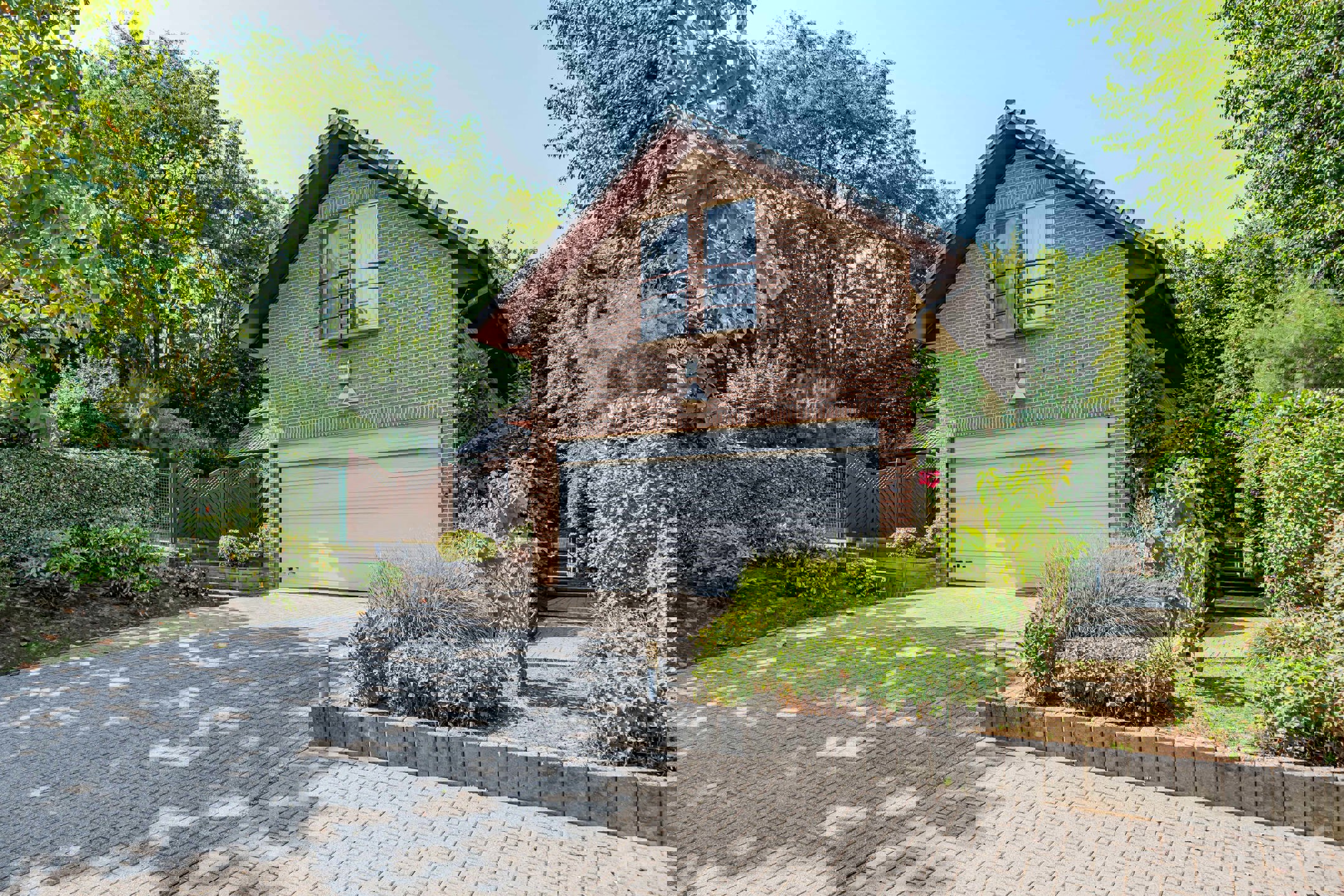 House for sale in Jette with 4 bedrooms - photo 1