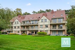 Prachtige penthouse met zicht op een prachtig parkdomein van 1,5 hectareOp zoek naar een prachtige penthouse in residentie 'Berkendael'? Dan is dit...