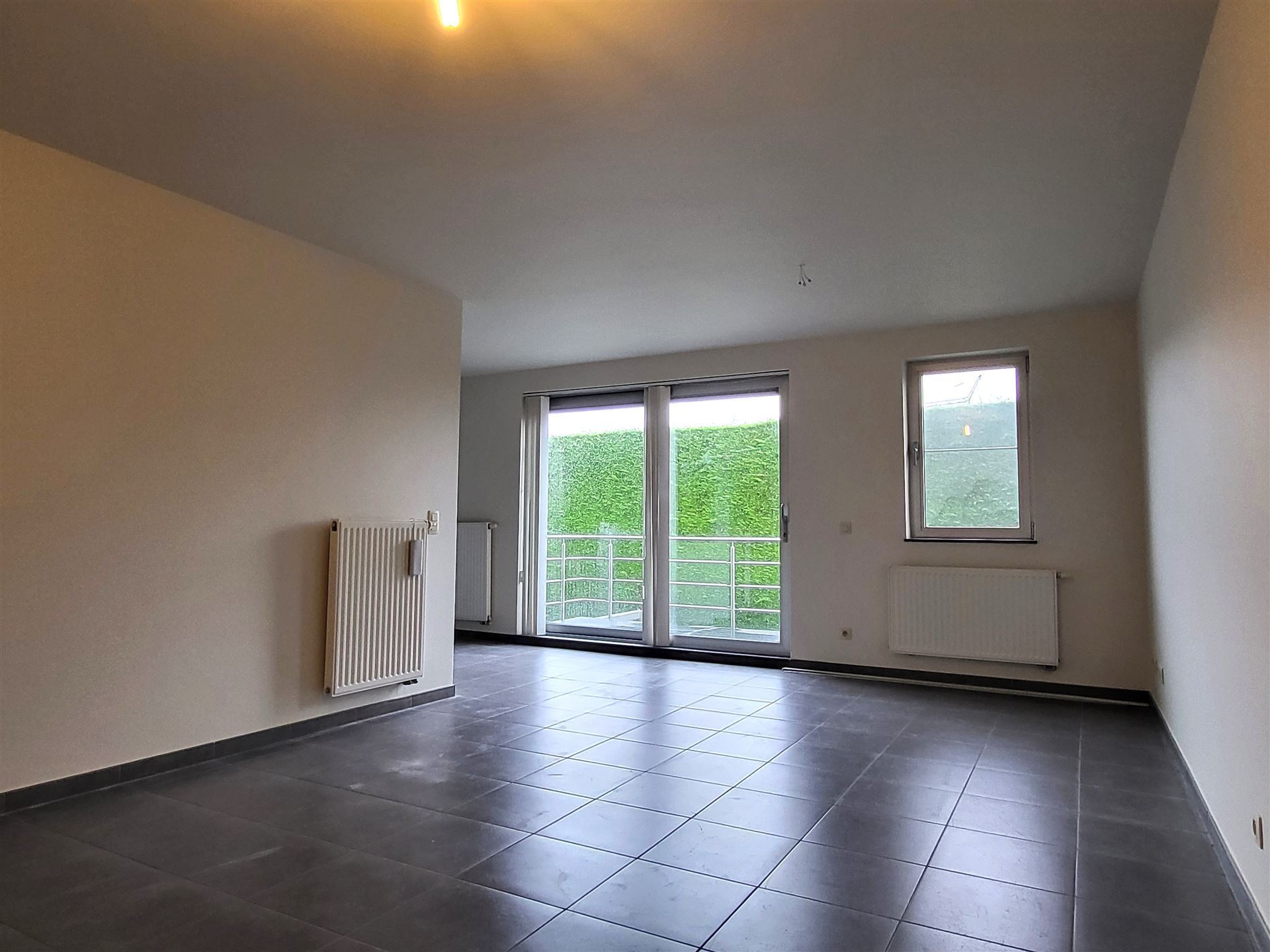 Appartement met 2 slaapkamers en terras - foto 4