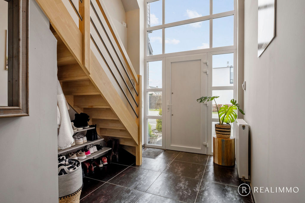 Spacieuse villa contemporaine avec piscine dans un secteur résidentiel prisé - photo 5
