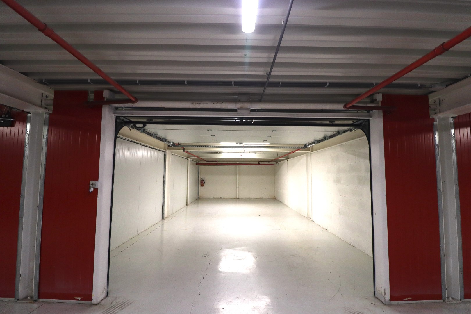 Opslagruimte (unit 134) te huur nabij het centrum van Kruibeke - foto 3