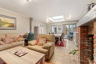 OP TE FRISSEN WONING MET 4 SLAAPKAMERS, GARAGE EN TUINVANAF 210 000 EURO.DEZE RUIME GEZINSWONING VORMT DE PERFECTE BASIS VOOR WIE OP ZOEK IS NAAR EEN...