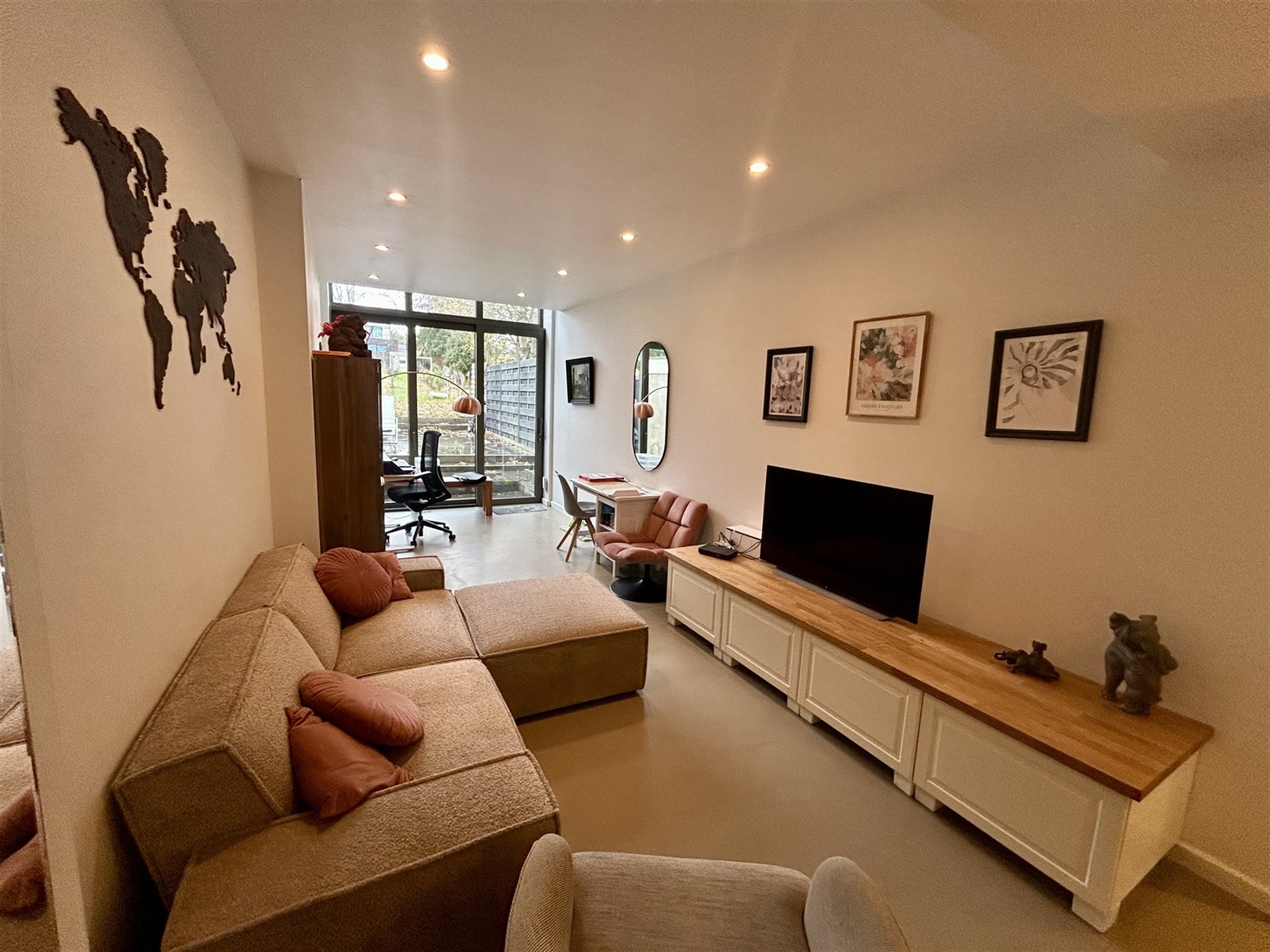 OPEN HUIS Zat. 20/12 Welgelegen woning met tuin te huur - foto 1