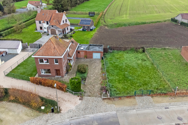 Charmante wonig met tuin en zicht - foto 3