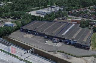 8.037 m² magazijn met 406 m² kantoren en 243 m² archiefruimte te huurDit ruime magazijn is uitstekend gelegen aan het knooppunt E34 & E17 en geniet...