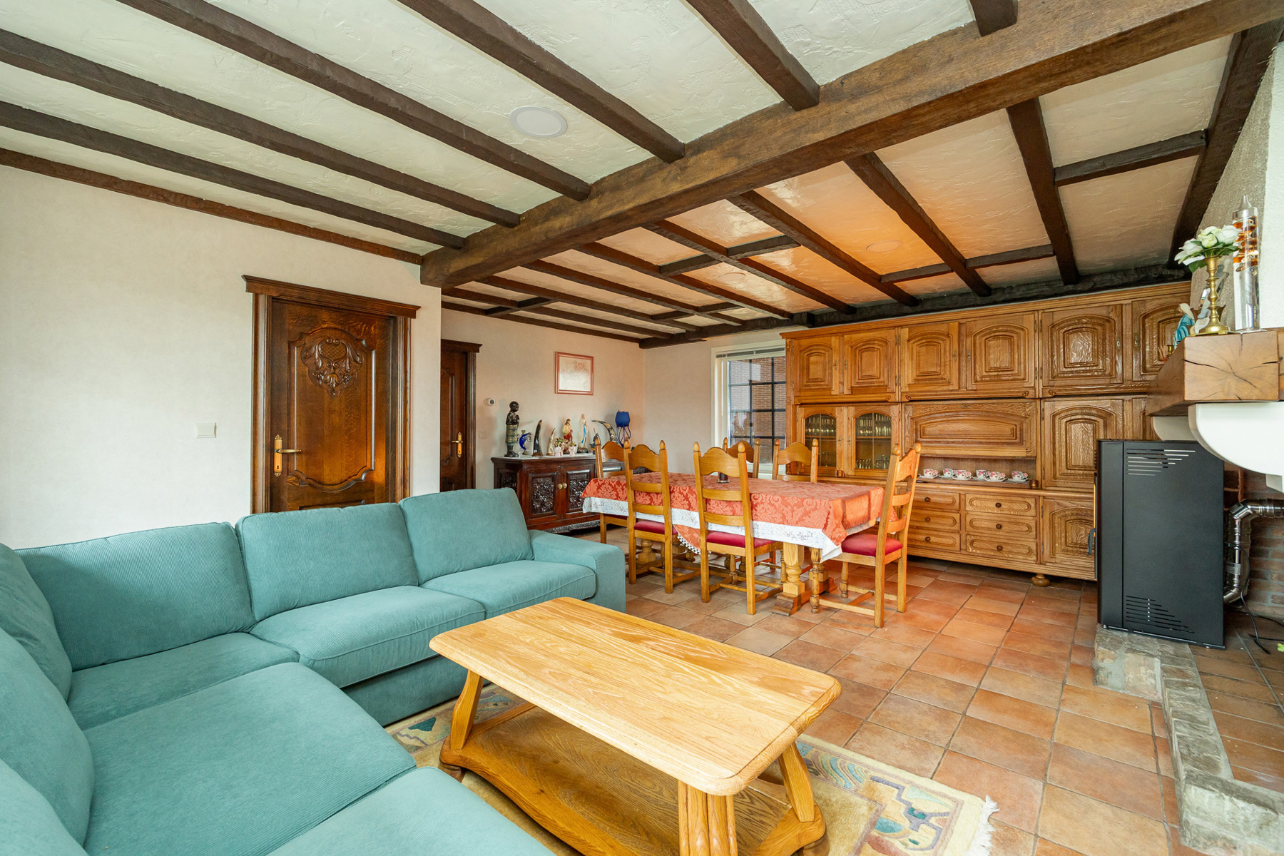 Ruime woning met grote tuin op centrale ligging - foto 5