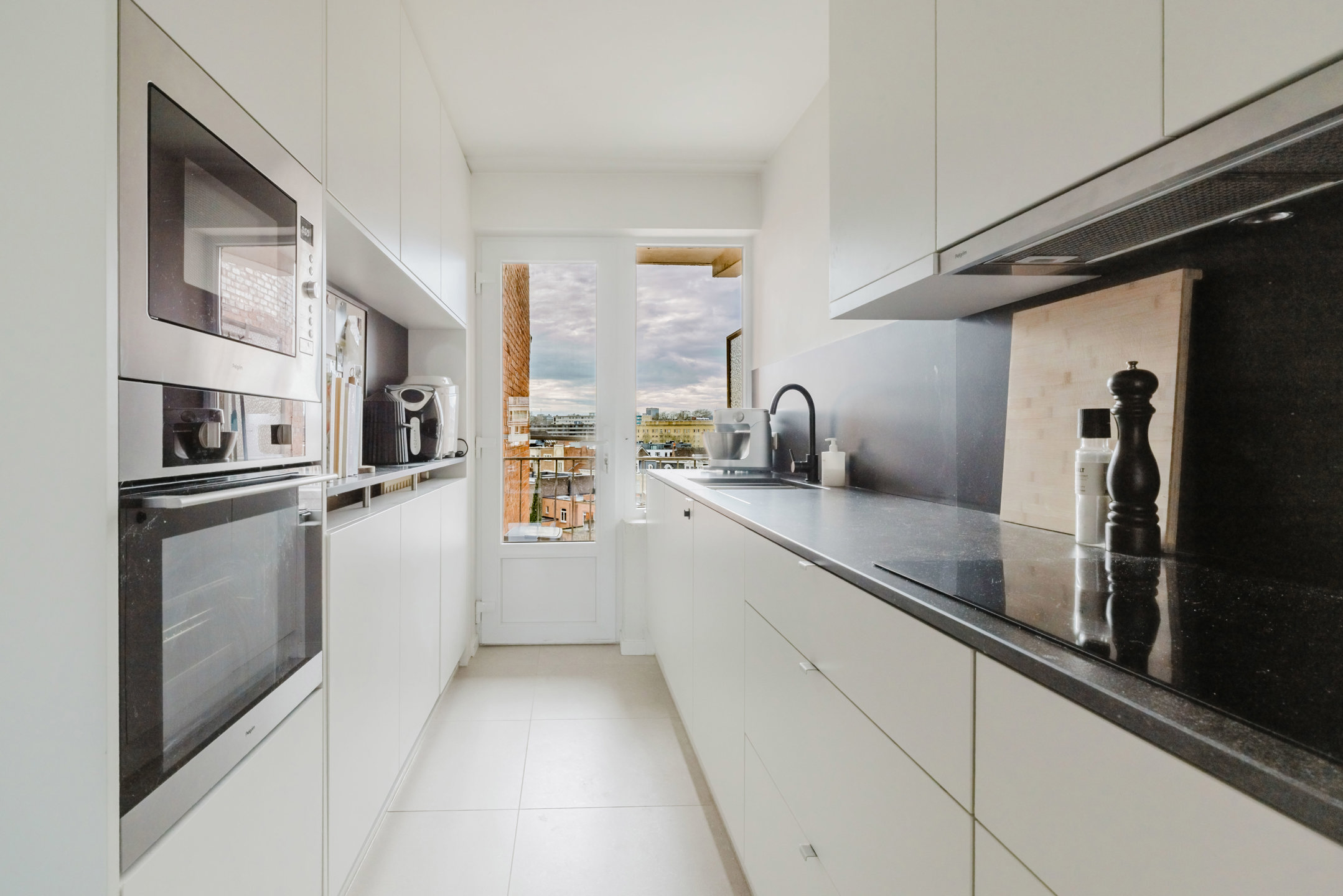 Gerenoveerd appartement met 3 slaapkamers en terras te Gent - foto 5