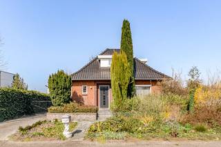 IDEALIS VASTGOED - Aangename vrijstaande woning op toplocatie te Boseind, Pelt. Deze woning omvat maar liefst +-149m² netto bewoonbare oppervlakte...