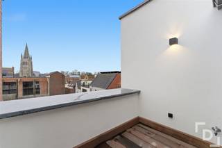 In de Rijselstraat & Merghelynckstraat te Ieper vinden we op deze toplocatie residentie 'Melrose Place'.Deze residentie ligt op slechts 300 meter...