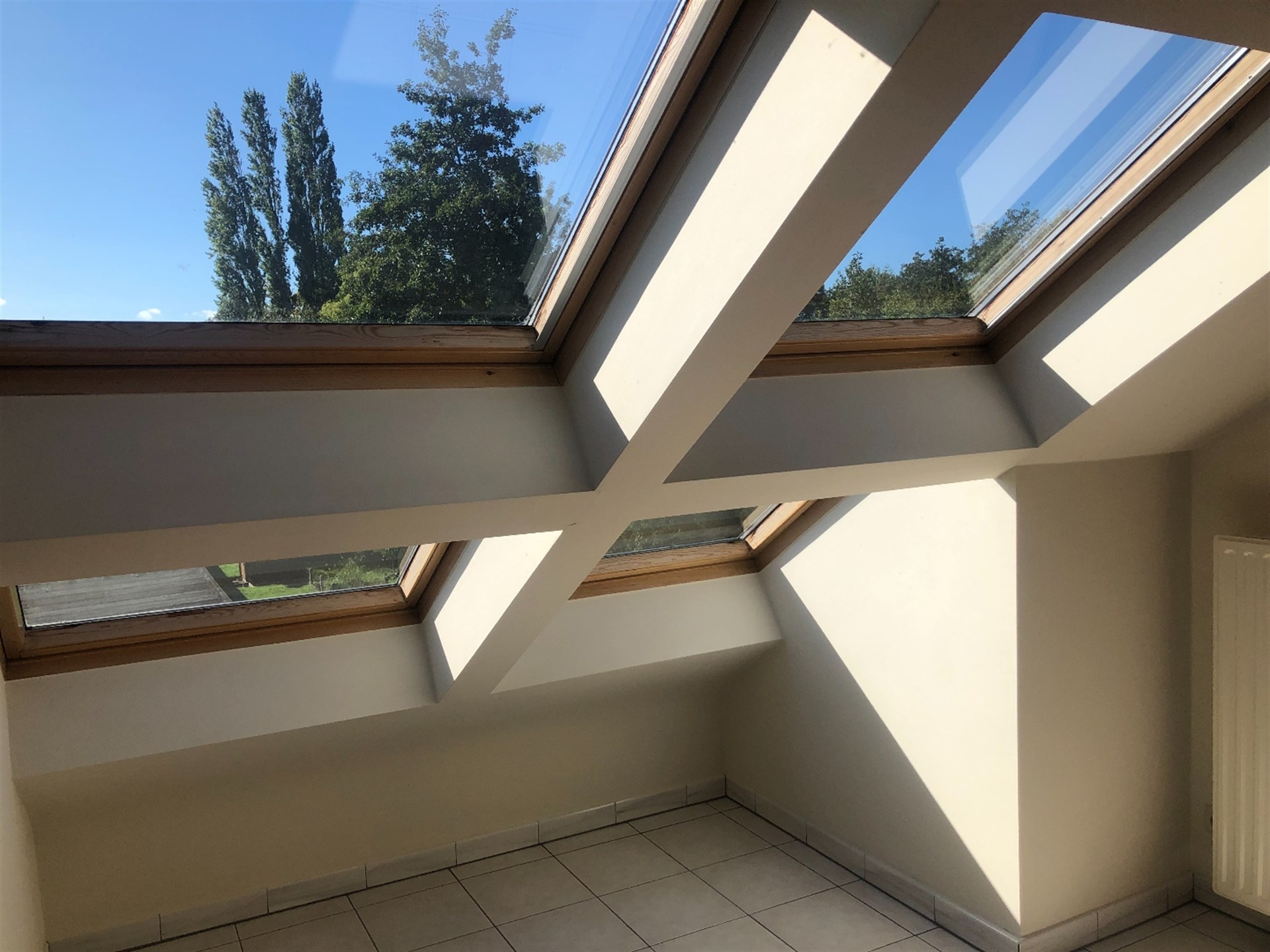 Gunstig gelegen verrassend ruim 2 slaapkamer dakappartement. - foto 5