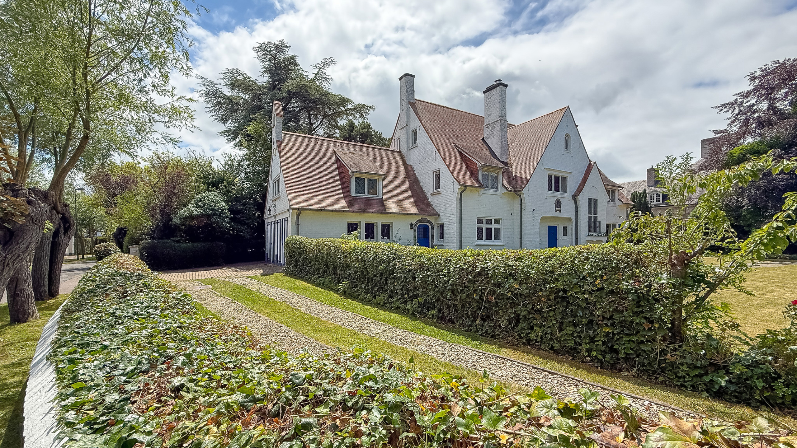 Karaktervolle villa met uitzonderlijk potentieel -TOPLOCATIE - foto 4