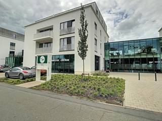 Spacious apartment for rent in residence 'Witte Molenpark'. The apartment has a spacious living room and a double terrace. One of the...