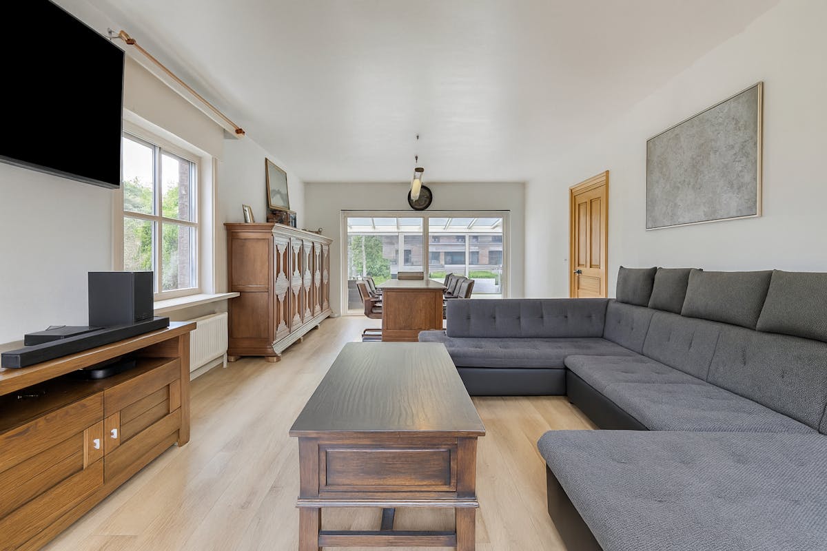 Te renoveren villa met 5 slpk en tuin in Marke - foto 5