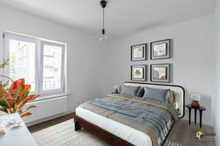 Jozef Mulsstraat 51 (2e verd.) - Merksem Gerenoveerd appartement (73 m²) met 2 slaapkamers, garagebox en terras (4 m²) in Merksem.mogelijks te...