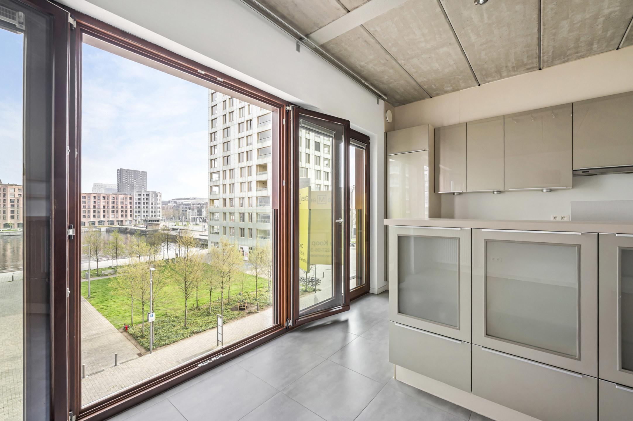 ANTWERPEN EILANDJE - Appartement met zicht op water - foto 4