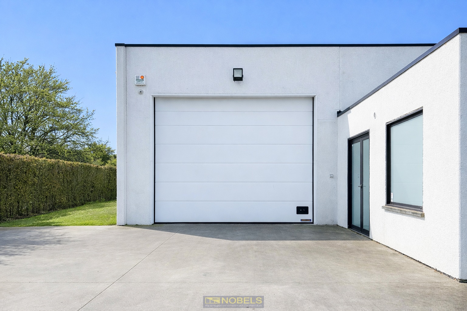 Te koop, bedrijfsgebouw met magazijn (805m²), kantoren (175m²) en parking op 4.759m² te Zwalm - photo 4