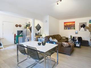 This spacious 2 bedroom apartment located in the city centre of Leuven combines comfort, natural light and a highly desirable location. Situated...