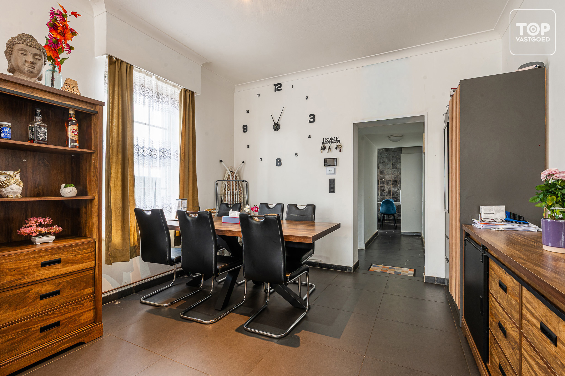 Karaktervolle half open woning met mooie gevel.  - foto 5