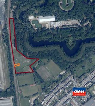 HOBOKEN | UNIEK WEILAND / RECREATIEGROND | 20.251m² | VRIJ TE BEZICHTIGEN * Ligging: prachtig perceel gelegen tussen Fort 8 en de fietsroute in het...