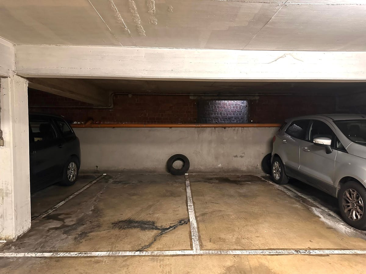 Place de parking souterraine à vendre à Merksem - photo 5