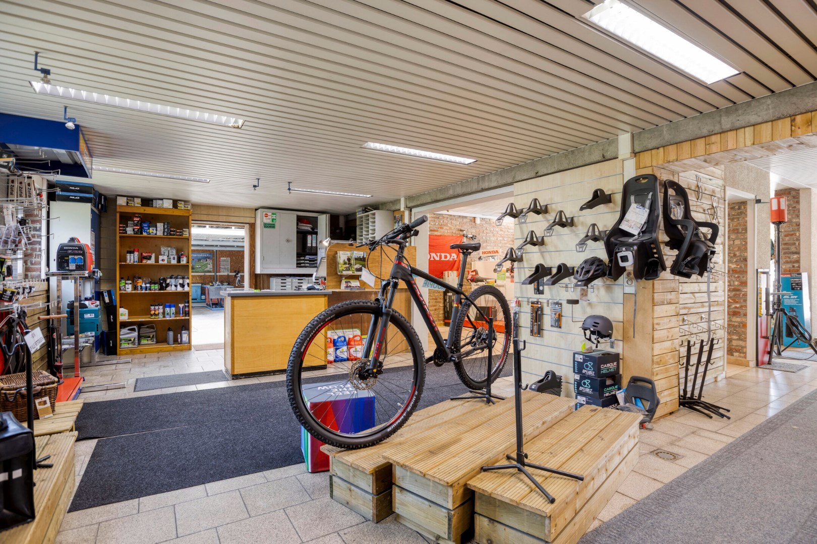 Prachtige handelswoning in centrum Rekkem! - foto 5