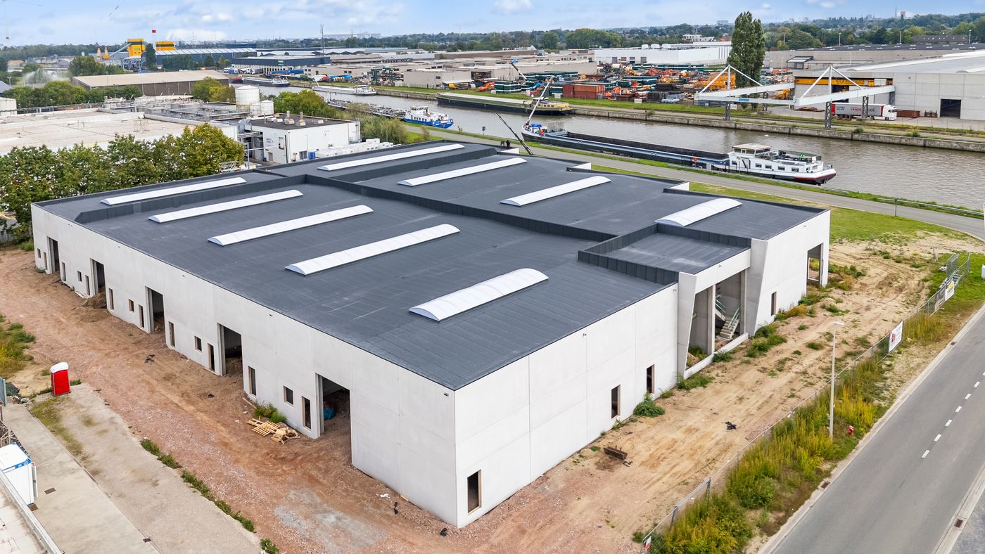 406 m² Nieuwbouw KMO-unit op een topligging te Evergem - foto 1