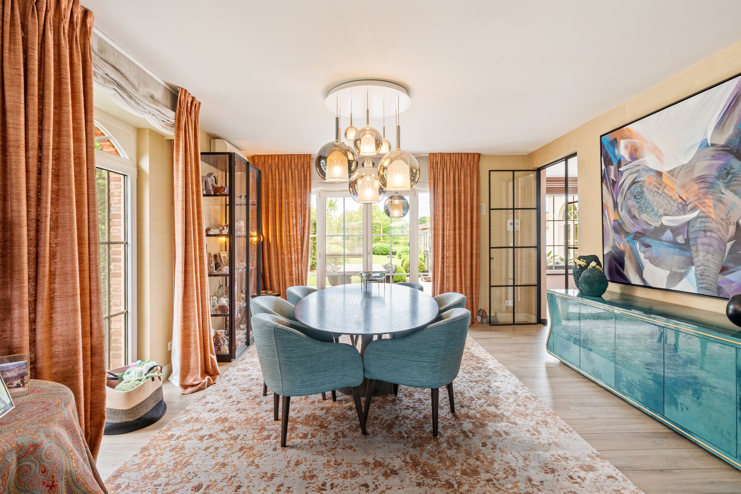 Beautiful villa, 4 bedrooms, on a spacious plot of 1,649m² - photo 5