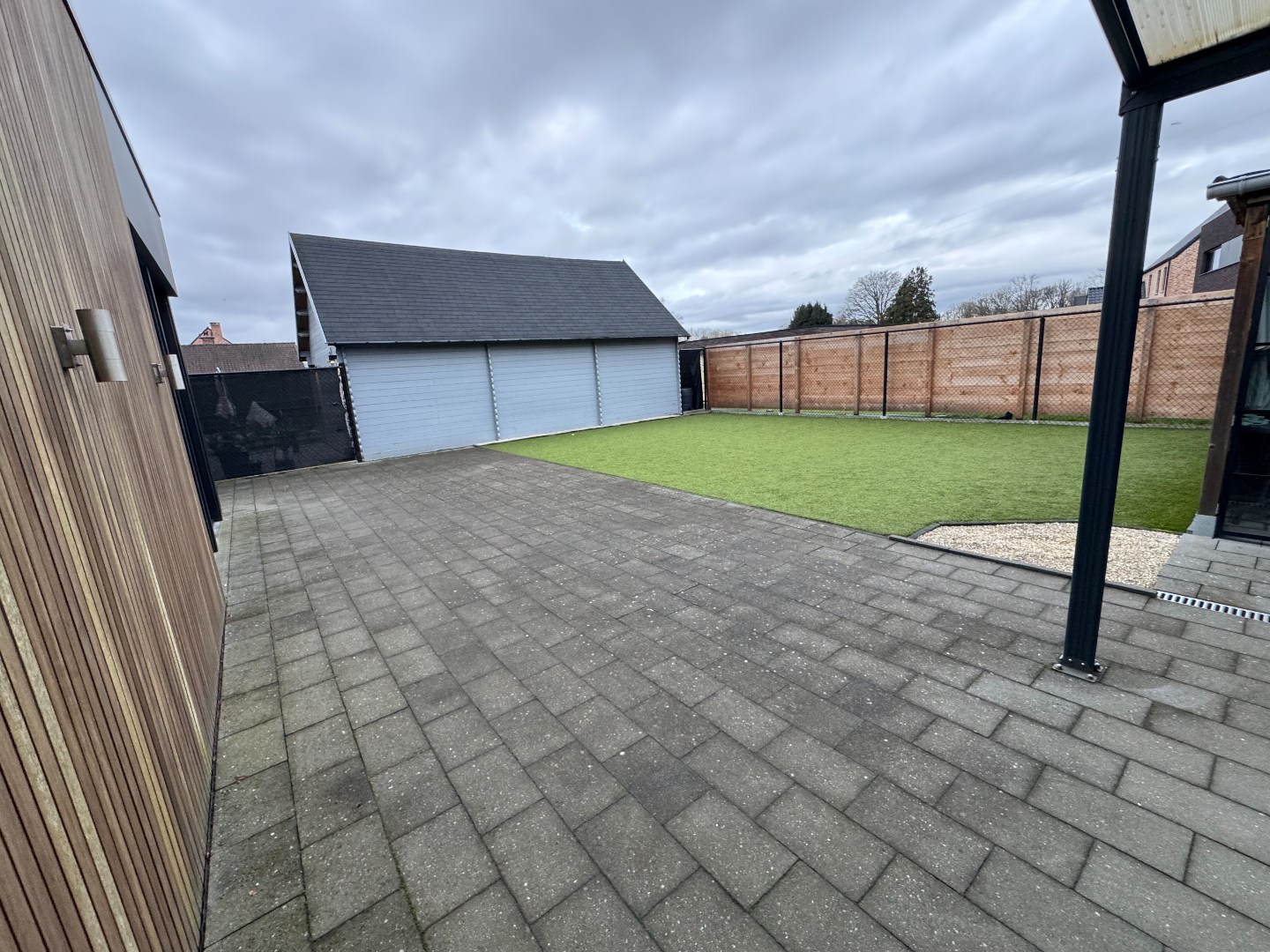 Instapklaar gelijkvloers huis met 2 slaapkamers - foto 4