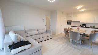 Dit gezellig recent appartement is gelegen op de derde verdieping van residentie Philipp Reis. Het appartement geniet van een uitstekende...