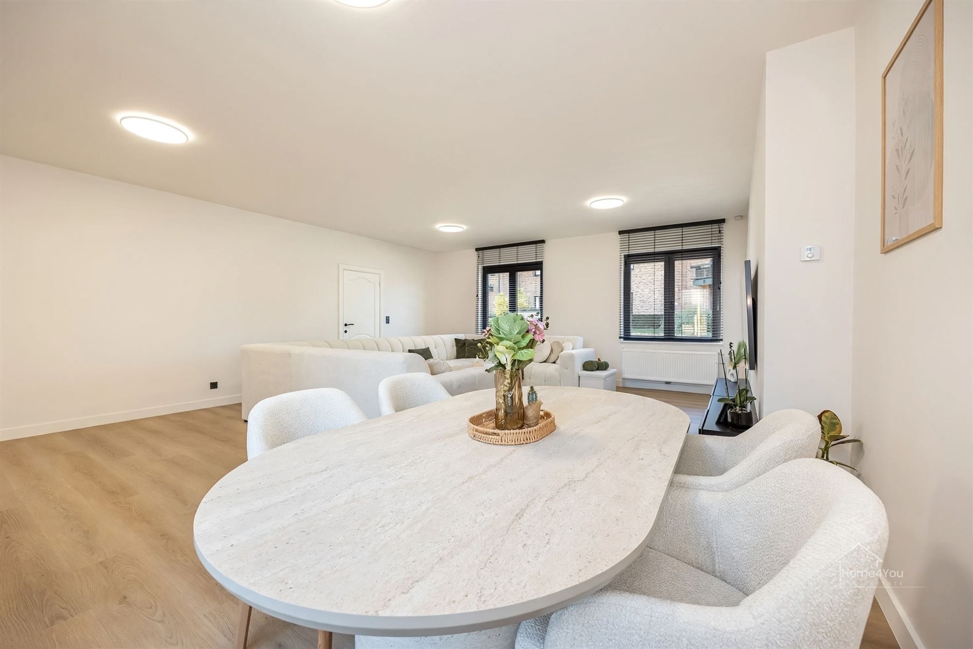Prachtige woning met 4 slpk en een showroom in Bornem! - foto 4