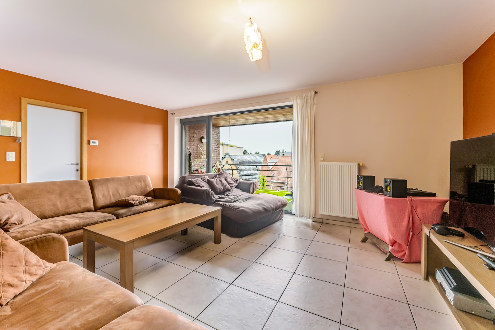 Ruim appartement met 2 slaapkamers, 2 terrassen en garage in centrum Roeselare - foto 4