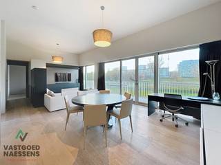 Dit schitterende appartement is gelegen in de recente residentie "WELLINGTON GOLF", de residentie kenmerkt zich door zijn tijdloze architectuur...