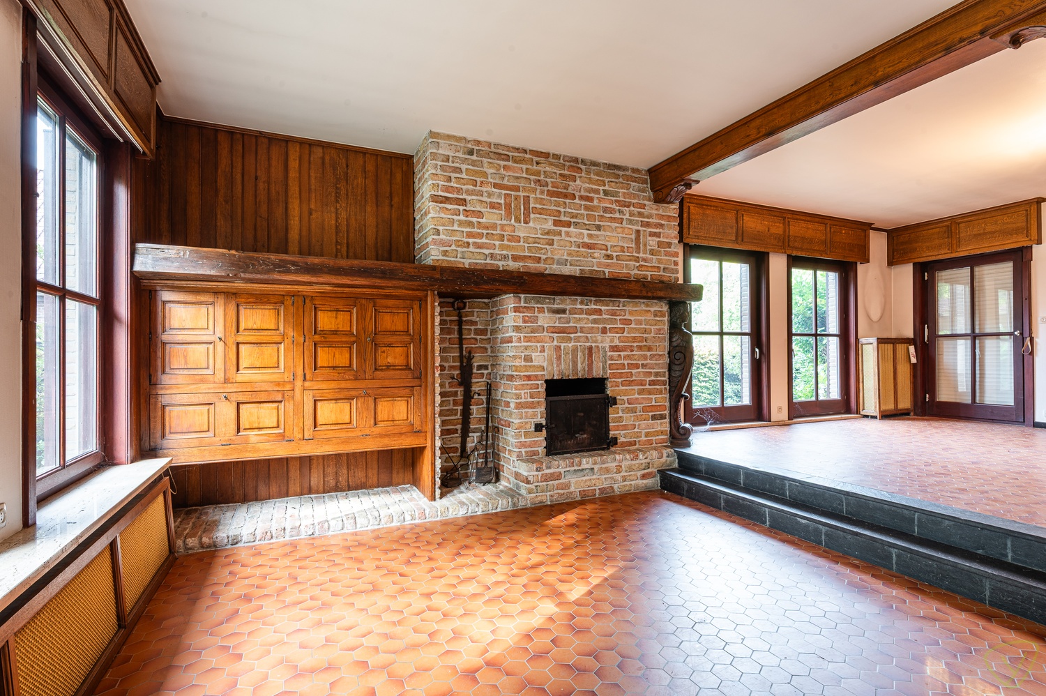 Vrijstaande villa op een uitzonderlijk groot perceel met bosgrond in Lembeke - foto 4