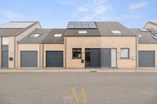 Deze centraal gelegen woning bevindt zich in een rustige en kindvriendelijke woonwijk en combineert comfort, energiezuinigheid en een...