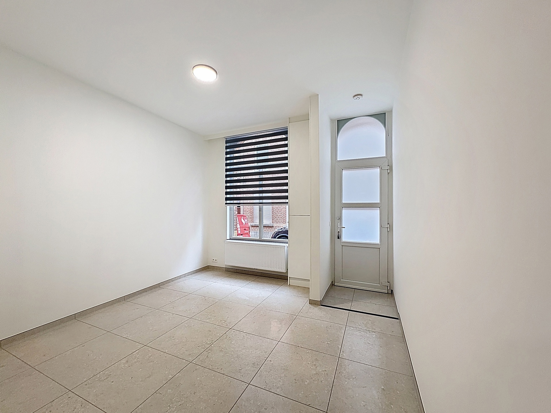 Volledig gerenoveerde rijwoning in Geraardsbergen - foto 2