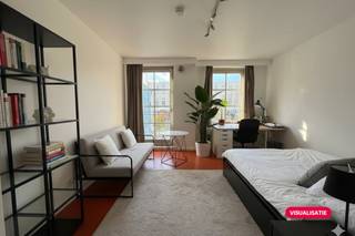 Vlak bij de Paardenmarkt, het Eilandje en het historische centrum van Antwerpen vinden we deze studentenkamer, gelegen op de eerste verdieping,...