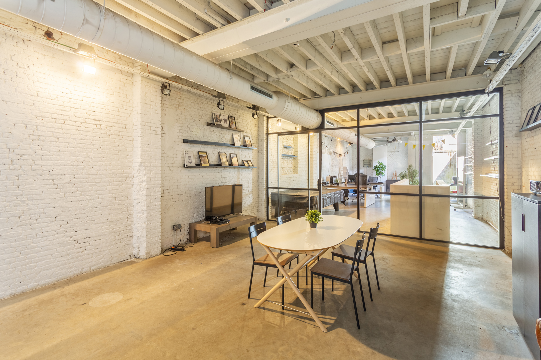 polyvalente opbrengsteigendom ca 483 m² op toplocatie Zuid - foto 2