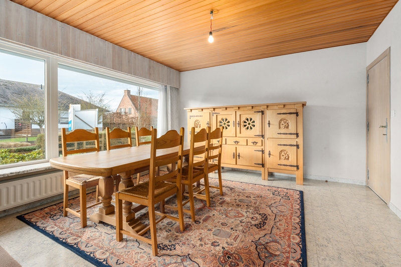 Torhout- Vrijstaande woning met 5 slaapkamers. - foto 4