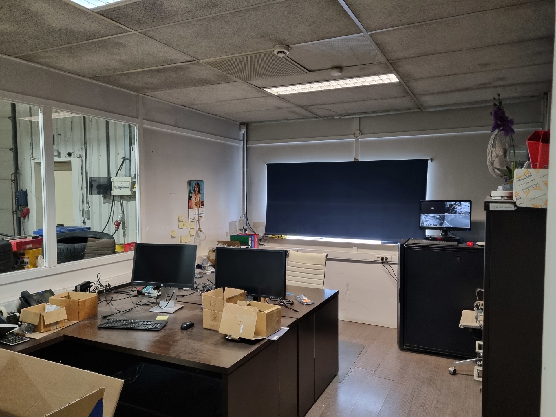 TE HUUR: BEDRIJFSGEBOUW VAN 1420M²  - foto 5