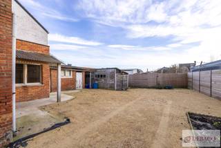 Herontwikkelingsproject op gunstige locatie in Herenthout!Op een goed gelegen perceel in Herenthout bevindt zich deze bebouwing die een uitstekende...