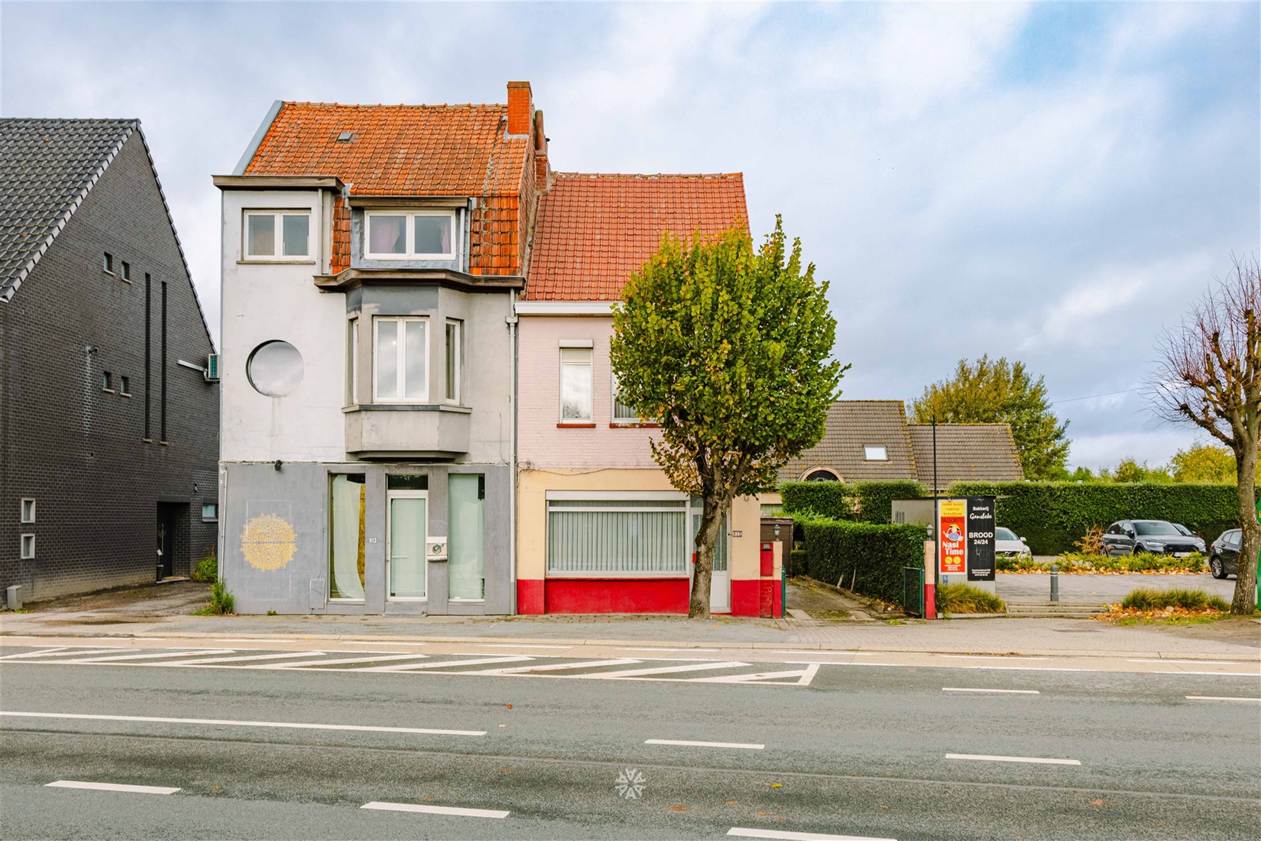 Te renoveren halfopen bebouwing met veel potentieel - foto 1