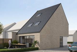 Aan de Zuidburgweg in Veurne, vlak bij het historische stadscentrum, worden deze tijdloze nieuwbouwwoningen opgetrokken. Je woont er op wandelafstand van openbaar vervoer, winkels, scholen, kinderdagverblijf, horeca , sportinfrastructuur, een woonzorgcentrum en culturele voorzieningen. <br />De bushalte ligt recht tegenover de verkaveling, en via de E40 (op slechts 3 minuten rijden) geniet je van een vlotte verbinding in alle richtingen.<br /><br />Natuurliefhebbers komen hier zeker aan hun trekken: het natuurgebied Suikerwater, het Sint-Walburgapark, het Vaubanpark en De Moeren nodigen uit tot heerlijke wandel- en fietstochten. <br />En wie graag naar zee gaat, zit goed — de Zeedijk ligt op amper 7,5 km afstand.<br /><br />De woning maakt deel uit van een rustige, groene verkaveling met aandacht voor leefruimte en buurtgevoel.<br /><br />Binnenin vind je:<br />* een inkomhal met gastentoilet <br />* een praktische berging<br />* een ruime woon- en eetkamer<br />* bureauruimte<br />* een open keuken<br />* berging<br />* 3 slaapkamers, mogelijkheid tot 4 slaapkamers<br />* een functionele badkamer <br />* een afzonderlijk toilet boven<br />* een zolder en zolderberging<br /><br />Dankzij de warmtepomp, vloerverwarming en zonnepanelen blijft je energiefactuur laag (E-peil 10). <br /><br />EPC: woning in aanbouw<br /><br />Jij kiest zelf de afwerkingsmaterialen voor keuken, badkamer, vloeren en binnendeuren. Zo maak je van deze woning echt jouw thuis, tot in de kleinste details.<br /><br />Dankzij het verlaagde btw-tarief van 6% * bespaar je meer dan €40.000 op jouw nieuwe woning! Wil je graag weten hoeveel jou dit concreet kan besparen? Neem vrijblijvend contact op met onze adviseur. (*deze maatregel is van toepassing, als je voldoet aan de voorwaarden)