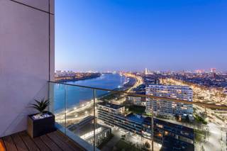 Ontdek dit luxueuze appartement van ca 210 m², gelegen op de 20e verdieping van de hoogstaande residentie “Scheldezicht”. Verdieping 20 is het...