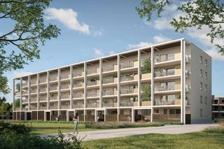 <p><strong>D 3.2:</strong> Dit appartement bevindt zich op de derde verdieping en is 85 m² groot met 2 slaapkamers en een aangenaam, overdekt terras van 17 m² met de ideale zuid oriëntatie. De 2 slaapkamers bevinden zich aan de achterzijde, en kijken uit op de tuin.<br /><br /><strong>Residentie Tamboer – Een gezellig thuis om buitengewoon te leven of een zorgeloze investering op een toplocatie<br /></strong>In het bruisende hart van Turnhout, waar geschiedenis en stadsleven elkaar ontmoeten, verrijst binnenkort de 2e fase van <strong>Residentie Tamboer: </strong>Een stijlvolle nieuwbouwresidentie die naam en inspiratie ontleent aan de tamboer: de trommelaar die het ritme aangeeft en de stoet voorgaat. Net als de tamboer, zet dit project de toon voor modern en comfortabel stadswonen.</p>
<p><strong>De maat van het stadsleven<br /></strong>Residentie Tamboer ligt pal in het centrum, omringd door water, groen, en wandelpaden. Alles wat Turnhout te bieden heeft, bevindt zich op wandelafstand: van de Grote Markt, tot het Stadspark. Hier woont u middenin het kloppende hart van de stad, zonder in te boeten op rust en privacy.</p>
<p><strong>Architectuur met karakter<br /></strong>Het ontwerp combineert eigentijdse lijnen met warme materialen en groene gevels, waardoor het gebouw naadloos aansluit bij de levendige stadsomgeving. Grote ramen zorgen voor overvloedig daglicht en een open gevoel, en op de échte leefterrassen wordt het heerlijk vertoeven. Elk appartement is doordacht ingedeeld, met aandacht voor ruimte, comfort en energie-efficiëntie.</p>
<p><strong>Troeven op een rij<br /></strong><strong>Centrale ligging</strong> – op enkele stappen van winkels, horeca en openbaar vervoer<br /><strong>Moderne afwerking</strong> – kwalitatieve materialen en tijdloos ontwerp<br /><strong>Energiezuinig wonen</strong> – lage energiekosten en toekomstgerichte technieken<br /><strong>Privé buitenruimte</strong> – Een écht leefterras bij elk appartement<br /><strong>Ondergrondse parkeermogelijkheid én grote fietsenstalling<br /></strong></p>
<p><strong>Leef mee op het ritme van Turnhout</strong><br />Of u nu houdt van het levendige stadsleven of van rustige momenten thuis: in Residentie Tamboer bepaalt u zelf het tempo. Dit is dé kans om te wonen of investeren op een locatie waar comfort, stijl en stadsdynamiek samenkomen. <br /><br /><strong>Oppervlaktes en prijzen</strong><br />Er zijn verschillende appartementen, met keuze uit <strong>1</strong>, <strong>2 of 3 slaapkamers en échte leefterrassen van 15 m² tot 25m².<br /></strong>Oppervlaktes beginnen vanaf 69 m² en gaan tot 133m², telkens exclusief de terrassen.<br /><strong>Prijzen starten betaalbaar vanaf € 227.900,</strong> exclusief aankoopkosten. Een aantal appartementen zijn uitermate geschikt als <strong>investering</strong>. En ook <strong>starters </strong>of <strong>alleenstaanden </strong>vinden hier zeker hun ding. <br />Kortom, voor ieder wat wils! Wij bekijken met veel plezier wat er voor u in aanmerking kan komen.</p>
<p><strong>Wie is de projectontwikkelaar?</strong> DC Belgium is al decennia een toonaangevende ontwikkelaar in heel het land. Zij behoren tot de top van de Belgische vastgoedontwikkelaars en staan voor betaalbare kwaliteit, een gevarieerd woonaanbod en veel aandacht voor groen. Deze jarenlange ervaring garandeert gemoedsrust: U bent verzekerd van een persoonlijke begeleiding doorheen het volledige aankoopproces en een afwerking tot in de puntjes, naar uw smaak en budget. <br /><br /><strong>Bovendien geniet u van een 100% voltooiingsgarantie dankzij de Wet Breyne.<br /></strong></p>