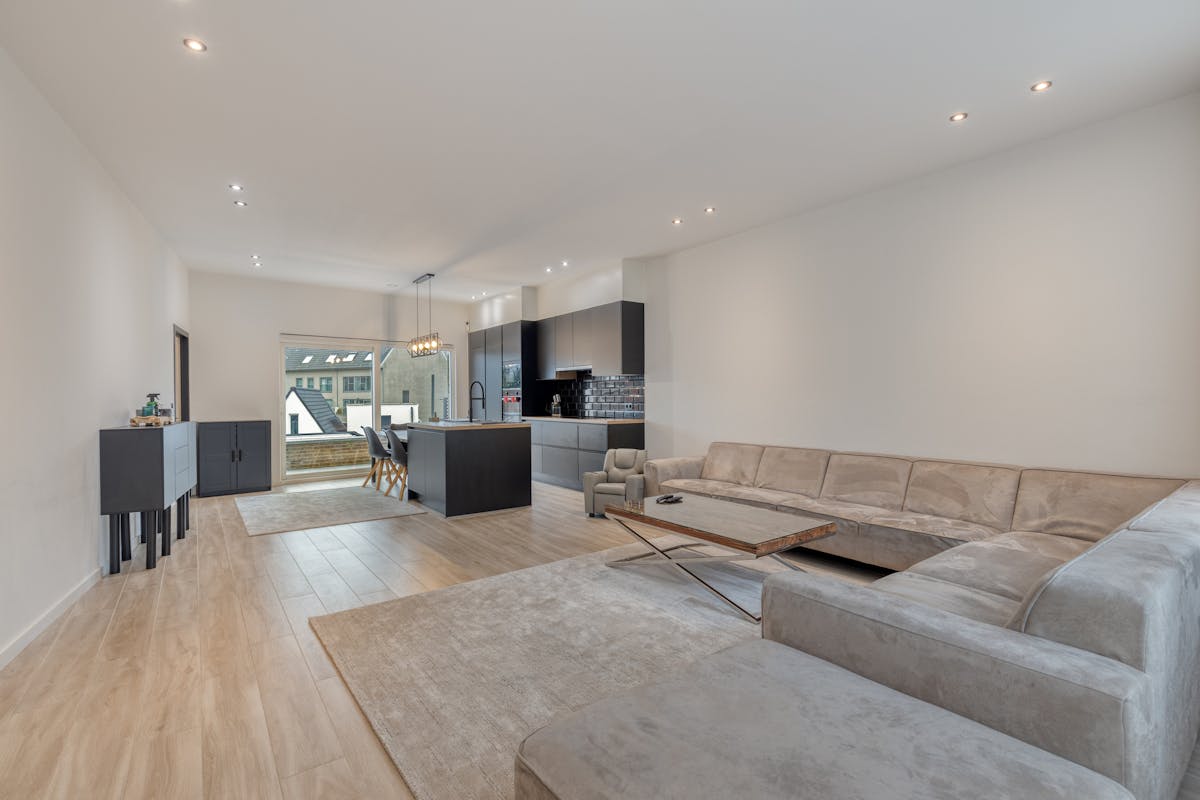 Handelshuis met 4 slaapkamers in het centrum van Oostakker - foto 3