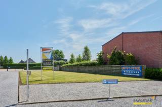  Bouwgrond voor open bebouwing met een straatbreedte van 13.96meter en perceeldiepte van 38,32meter. Gelegen op 900 meter van het station van Lommel...