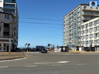 <p><span>ZEER GOED GELEGEN STUDIO TE OOSTENDE</span></p><p><span>Vraagprijs : 127.500 euro.</span></p><p><span> </span></p><p><span>Zeer goed gelegen studio op +- 100m van de zeedijk.</span></p><p><span>Studio van +- 36 m² met een mooi terras en aparte badkamer op de eerste verdieping.</span></p><p><span>Ideale ligging nabij zwemkom Brigitte Beque, basket arena, voetbalstadion, e.d. .</span></p><p><span>Top investering of als 2de verblijf.</span></p><p><span>Heel goed Epc attest B.</span></p><p><span>Aarzel niet en bel 0475/51.40.73 of email info@svena.be.</span></p><p><span> </span></p><p><span>Stedenbouwkundig uittreksel/inlichtingen in aanvraag!</span></p><p><span> </span></p><p><span>Deze gegevens zijn louter informatief en wij kunnen niet aansprakelijk gesteld worden voor eventuele onjuistheden.</span></p><p><span>De bewoonbare oppervlakte is slechts indicatief.</span></p><p><span> </span></p>