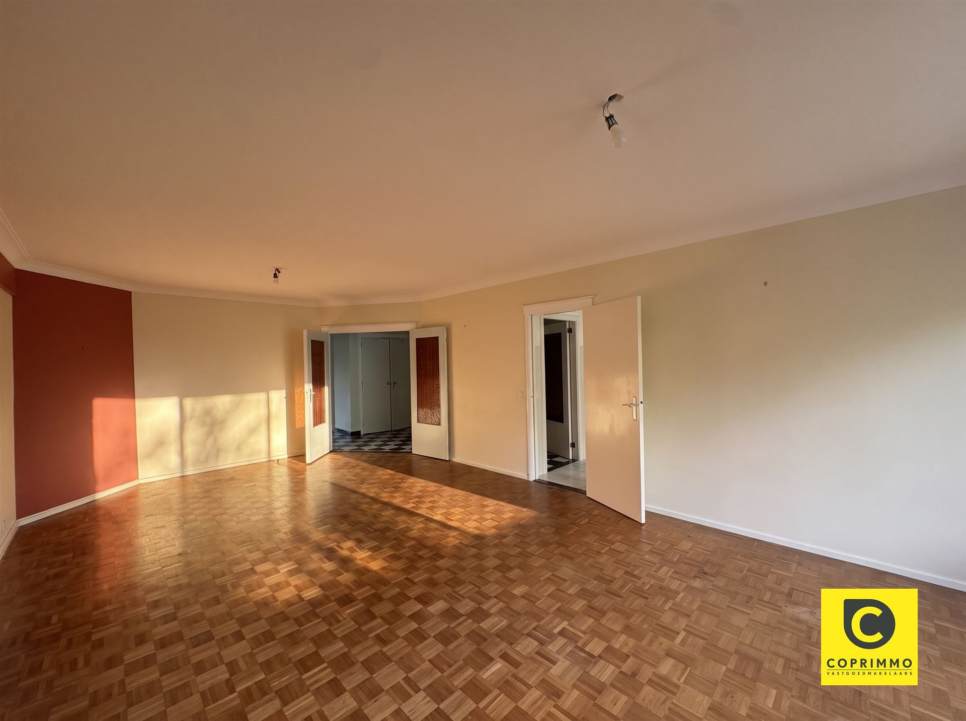 Ruim 3 slk appartement met terras te Berchem! - foto 4