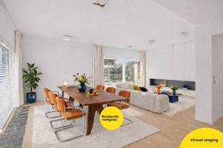 Op een centrale en vlot bereikbare ligging in Sint-Michiels met alle dagdagelijkse voorzieningen binnen handbereik, vindt u deze ruime en karaktervolle jaren ’60-woning op een perceel van 561 m² met een bew. opp. van 262 m². De woning werd kwalitatief afgewerkt in samenwerking met een interieurarchitect, met aandacht voor duurzame materialen en maatwerk. U betreedt de woning via een lichtrijke leefruimte met parket en gezellige gashaard, aansluitend op een volledig uitgeruste keuken met kwalitatieve toestellen. Het gelijkvloers beschikt verder over een bureauruimte en een recente aanbouw met praktische wasruimte. Ingebouwde kasten zorgen voor een strakke look en optimaal ruimtegebruik. Op de verdieping bevinden zich drie volwaardige slaapkamers, waaronder een master met dressing en eigen douchekamer, en een stijlvolle badkamer met ligbad, douche en toilet. De zolder werd ingericht als polyvalente hobbyruimte met bureauhoek.<br />Buiten geniet u van een volledig omheinde tuin met drie terrassen. De dubbele carport en ruime tuinberging maken het geheel compleet. Extra troeven: EPC label B (geen renovatieverplichting), 20 zonnepanelen en conforme elektriciteit.<br />De vermelde prijs is een richtprijs. Elk bod hoger of lager dan de vermelde prijs wordt overgemaakt aan de eigenaar die zich het recht voorbehoud om dit al dan niet te aanvaarden. (Vg, Wg, Gmo, Gvkr, Vv) Ref. BR00299